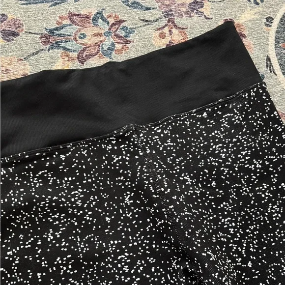 Athleta Flurry Ombre Tights Size XL - Picture 3 of 4